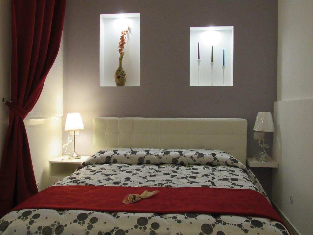 La Voce Del Violino Bed & Breakfast Ragusa Phòng bức ảnh